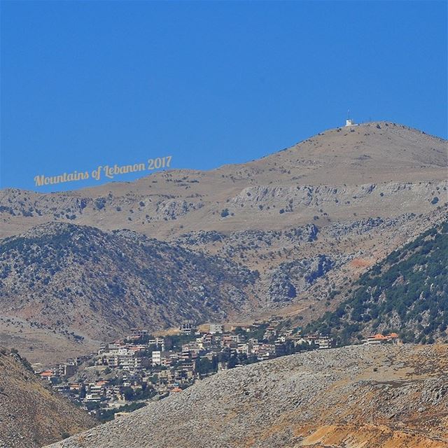 The Town laying in between the surrounding hills and mountains... The town... (Machghara, Béqaa, Lebanon)