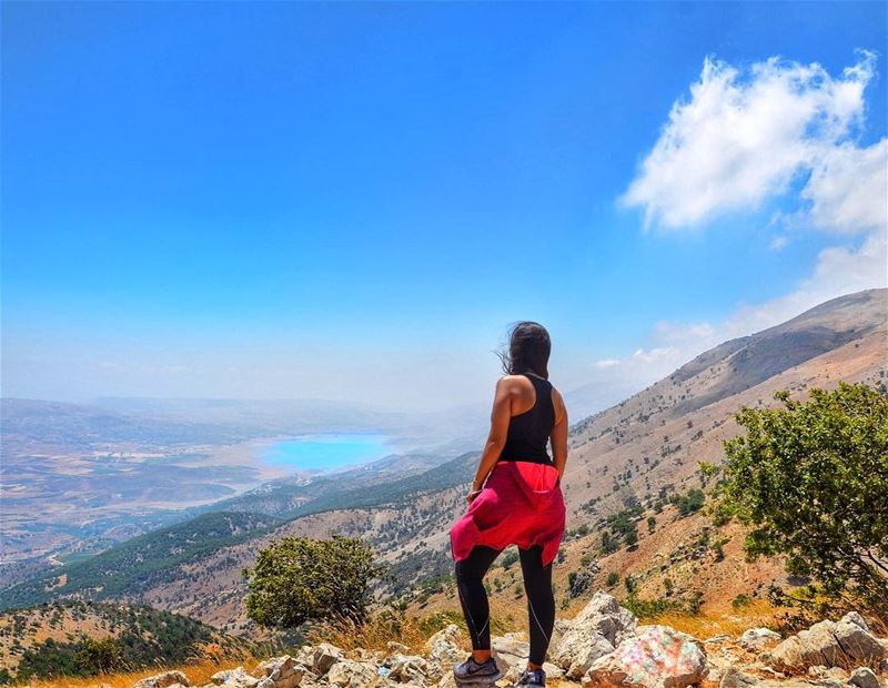 The view is better from here 🦅 (Chouf)