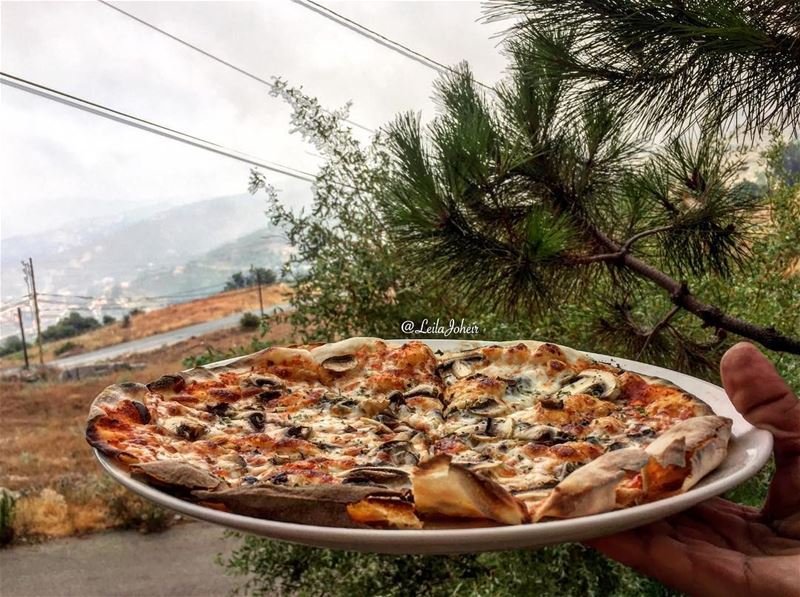 The view😍  pizza  liveloveeat  lunch  liveloveeat  tasteandflavors ... (Soha Village Resort)