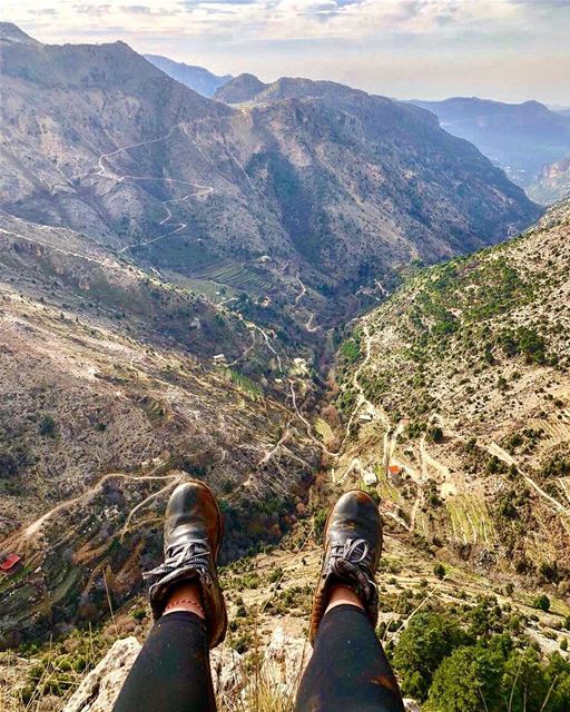 The view was worth the hike 🏔• iphonex  visitlebanon  lebanon ... (Arz Tannoûrîne)