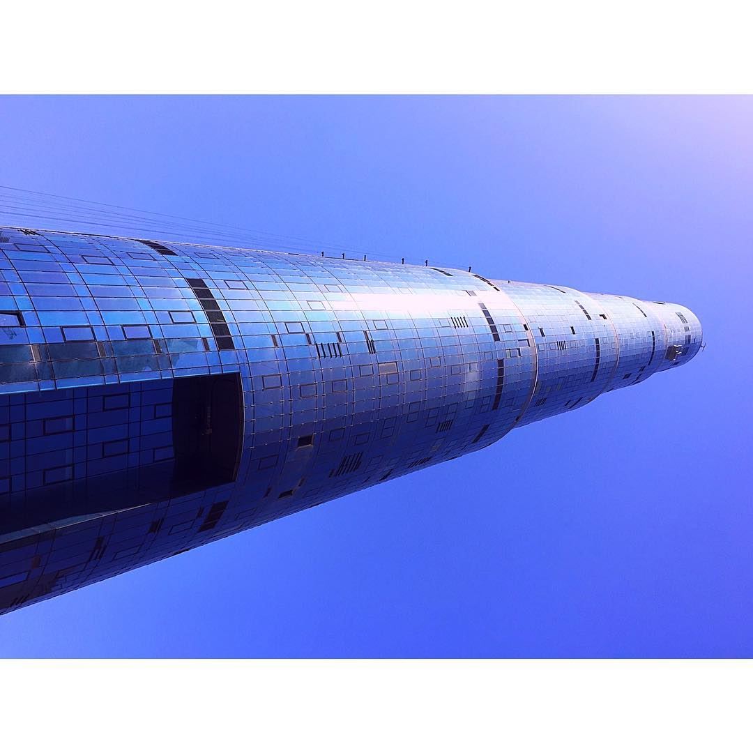The World is Blue!.... blue  beirut  sky  tower  lebanon  glass ... (Sama Beirut)