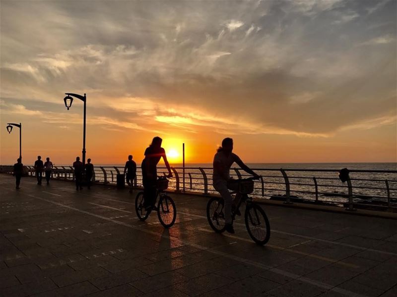  the_travel_lens  beirut  lebanon  whatsuplebanon  sunset  ig_lebanon ... (Beirut, Lebanon)