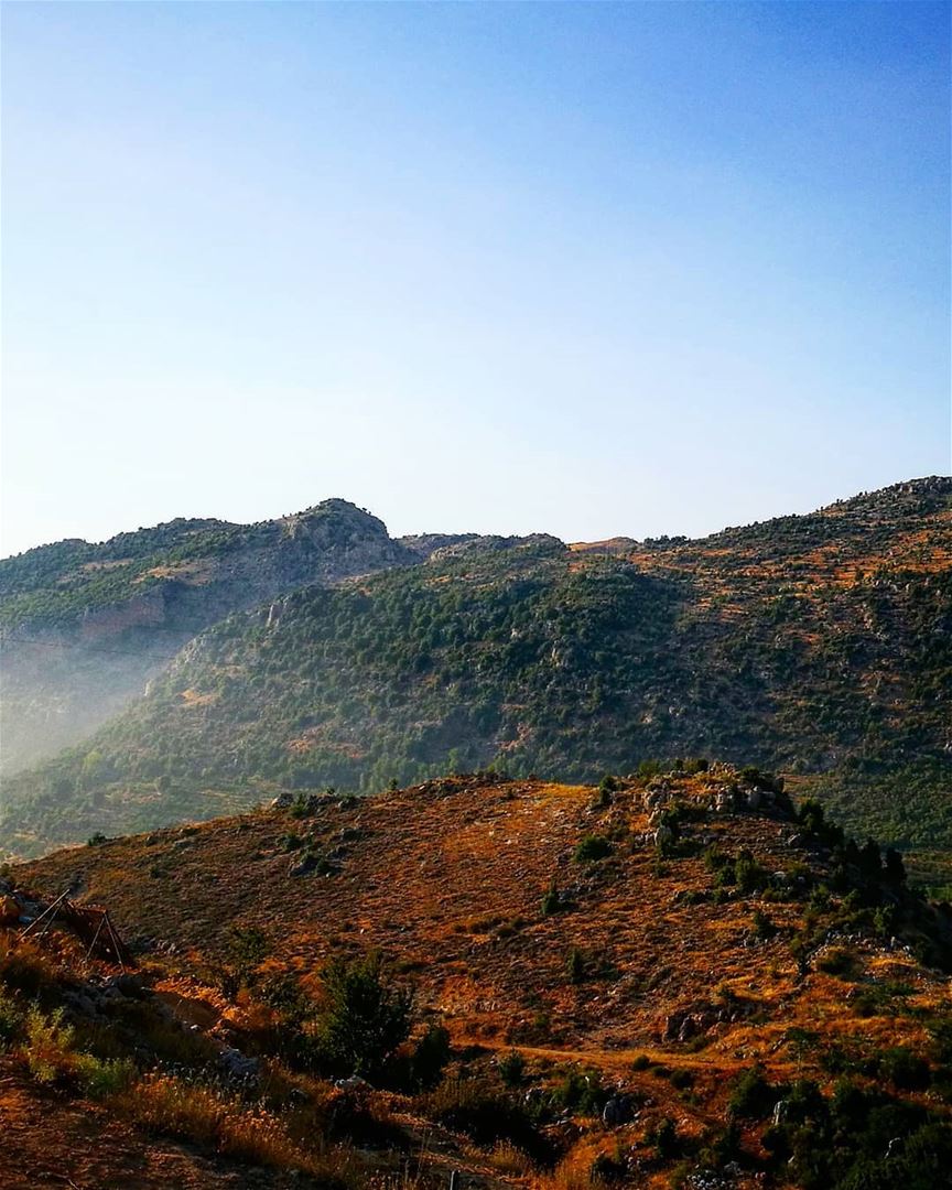  therapy 💜 roadtrip  tannourine  mountains  sky  livelovelebanon ... (Tannurin Al Fawqa, Liban-Nord, Lebanon)