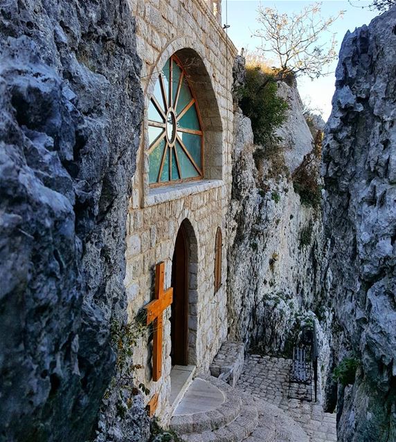 There are places on Earth that are so close to the Sky.  church ... (رعشين Raachine)