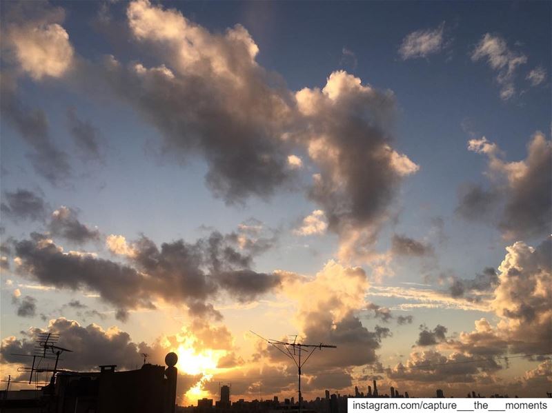 There is always Light After the Dark👌🏻🤞🏻✌🏻 sky  clouds ... (Fanar, Mont-Liban, Lebanon)