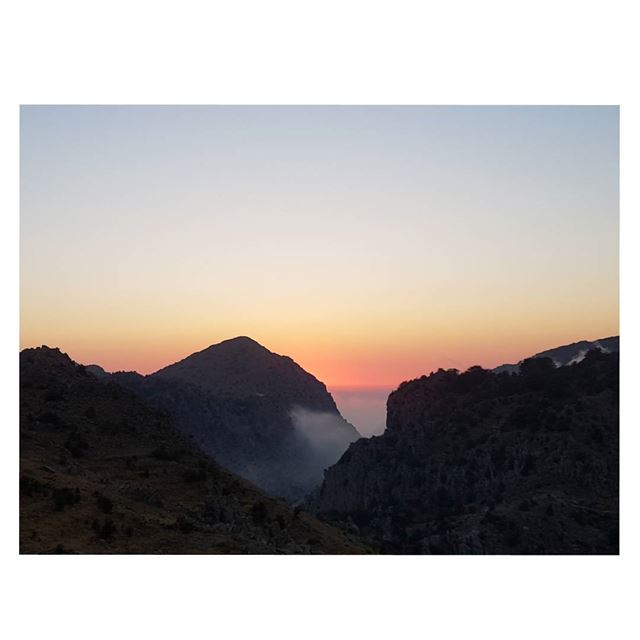 There is always something beautiful with each sunset... SecretofSunsets... (Tannurin Al Fawqa, Liban-Nord, Lebanon)