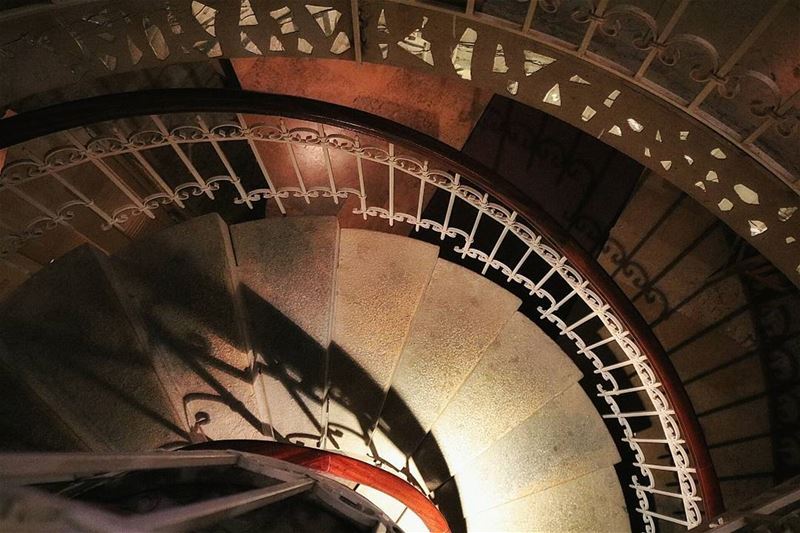 There is no elevator to  Success you have to take the  stairs.... (Diwan Al Khalil)