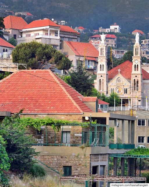 There is something so beautiful about our  LebaneseVillages 🇱🇧 The... (Baskinta, Lebanon)