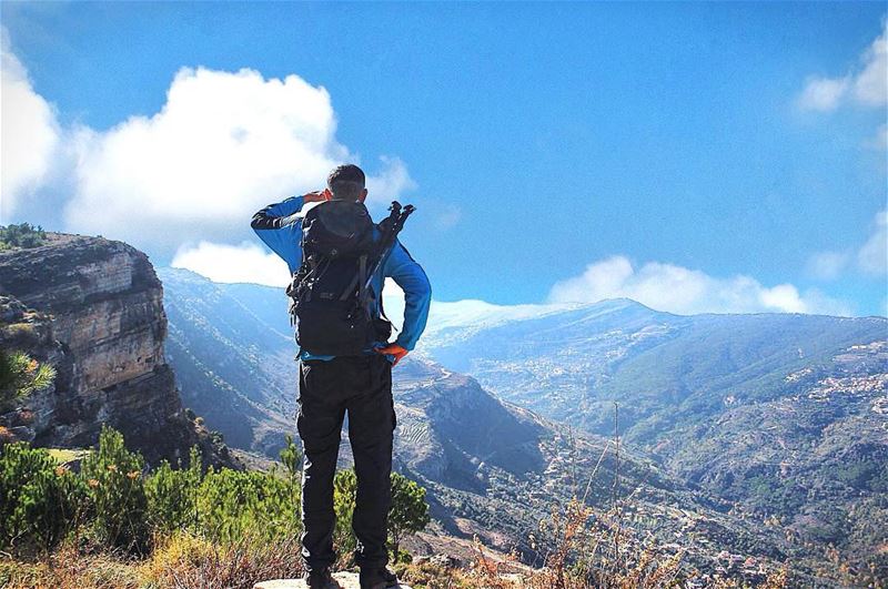 There’s no elevator to the greatest views 💙🌍 hiker  LMT adventure ... (Niha Fortress - قلعة نيحا)