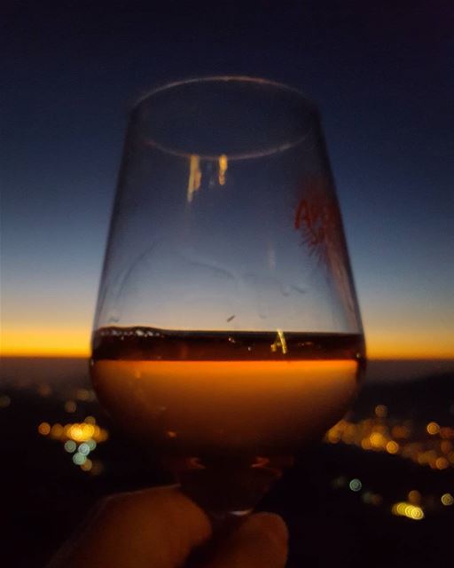 There's nothing a glass of wine can't  fix 😍 (Mzaar Kfardebian)