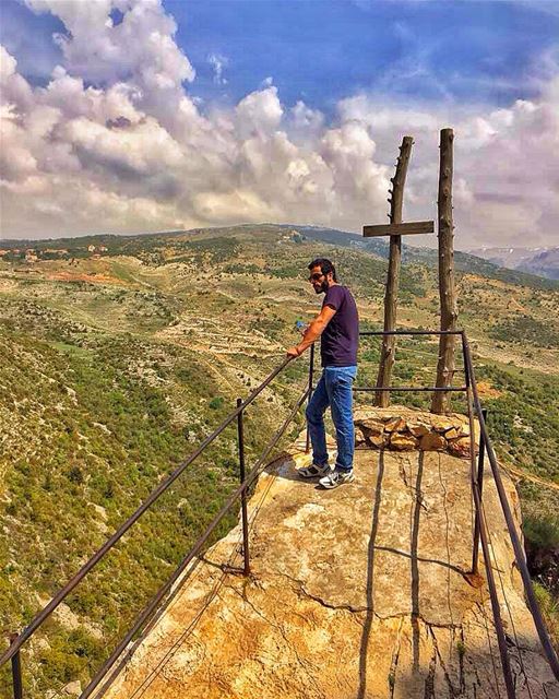 There were no mosquitos, only my thoughts.. 🙇🏿 lebanon  hardine ... (Hardîne, Liban-Nord, Lebanon)