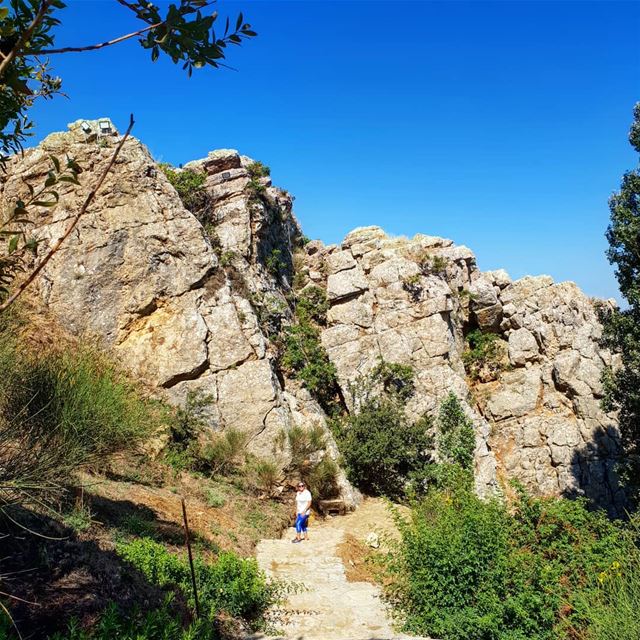 These rocks are so pretty rocks mountain hammana livelovematen instapic... (Hammana)