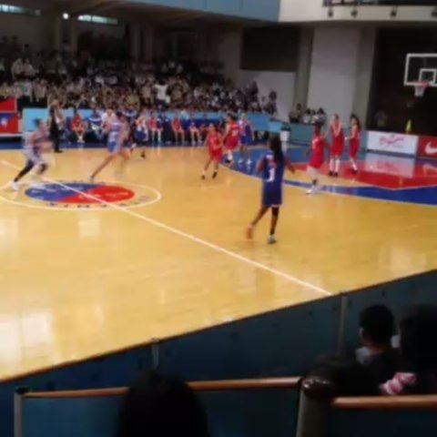 They be live at these girls games. Lolm. Lets go Chabibeh.  wlbl  lebanon... (Uptown Beirut)