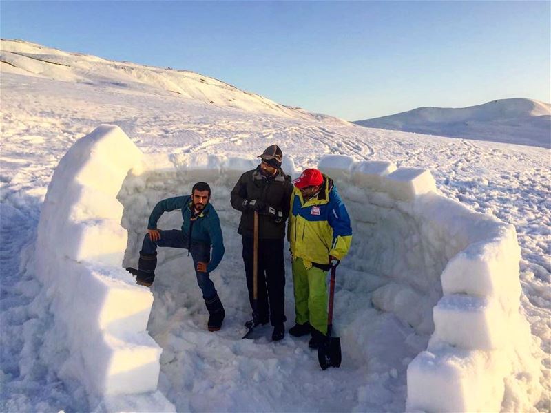 They stood there for hours unable to explain what happened.. @michelhankach (Sannin, Mont-Liban, Lebanon)