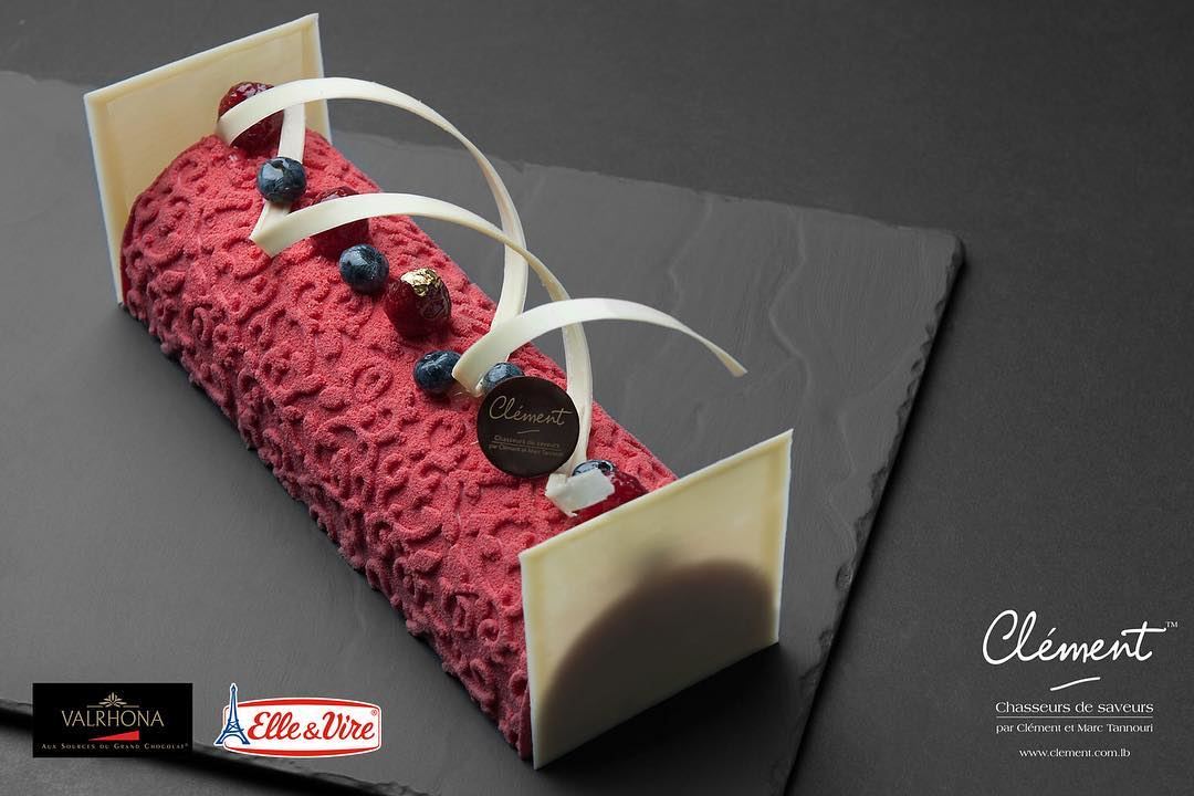This Christmas, choose between our irresistible "Bûche aux Fruits Rouges",...