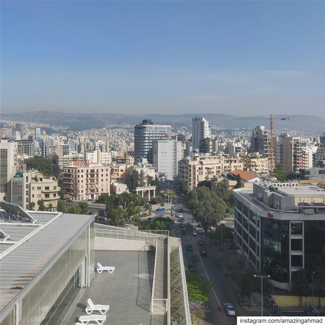 This concrete jungle really is a concrete and a... (Université Saint-Joseph de Beyrouth - USJ)