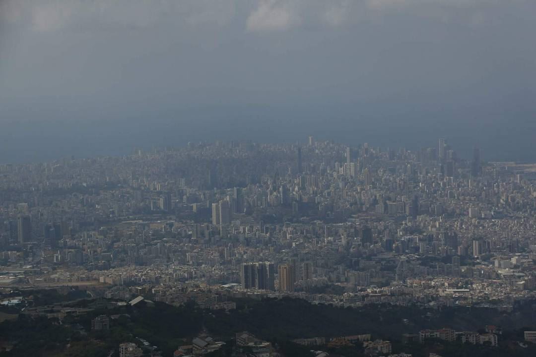 This is  beirut .... This is how it is seen from  beitmery ..  lebanese ...
