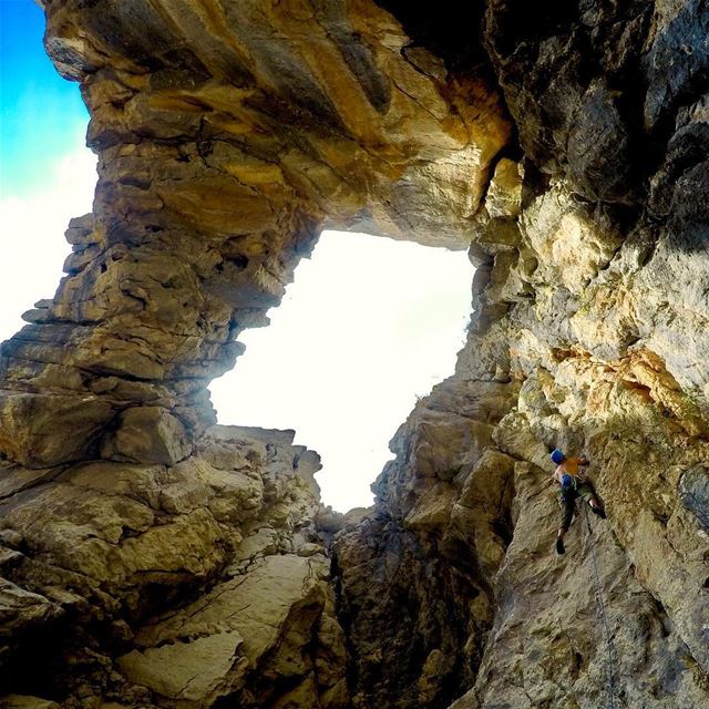 This rock rocks 🤘🧗‍♂️.... climbing  rockclimbing  lebanon ... (El Laqloûq, Mont-Liban, Lebanon)