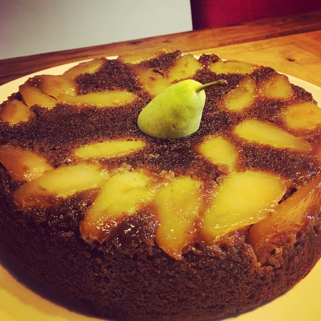 This weekend, enjoy an upside down spiced/boozy pear 🍐 cake. cake ... (Beirut, Lebanon)