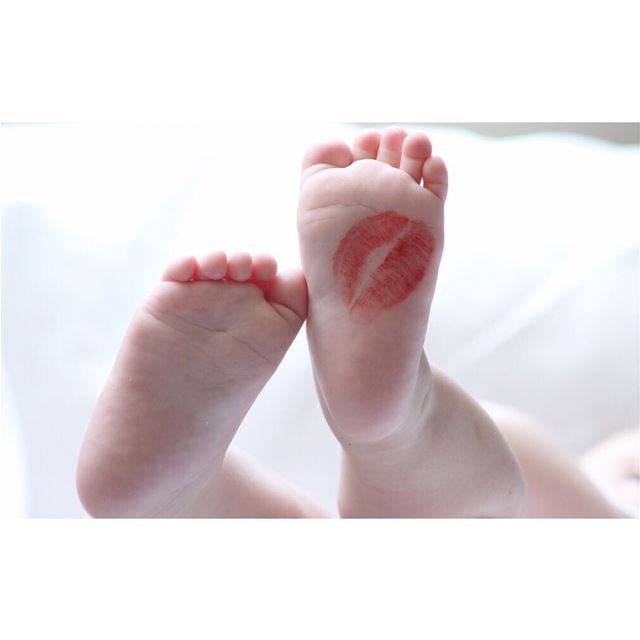 Those feet💋  feet  cutebabyboy  caplifephotography  instapic  instalikes ...