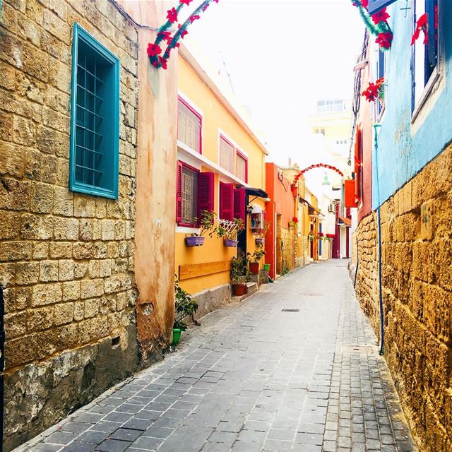 Throwback To Those Magical Alleyways. tyre  sour  oldtown  lebanon ... (Tyre, Lebanon)