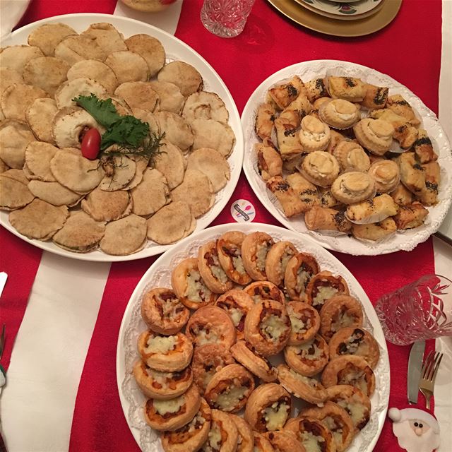 Today’s Lunch is from our yesterday Christmas lunch leftovers 😍😍The best... (Fornello)