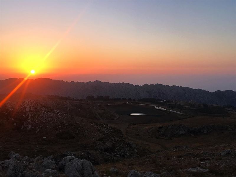 Today 👆🏻💛  todaysunset  laklouk  akoura  lebanon  sunset ... (El Laqloûq, Mont-Liban, Lebanon)