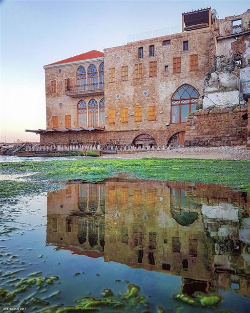  today  tyre  sour  mbarke  beach  old  traditional  lebanese  house ... (Tyre, Lebanon)