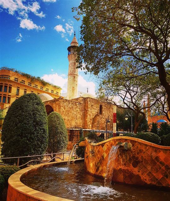 Today was too cold eventhough the sun found its place for few hours in our... (Downtown Beirut)