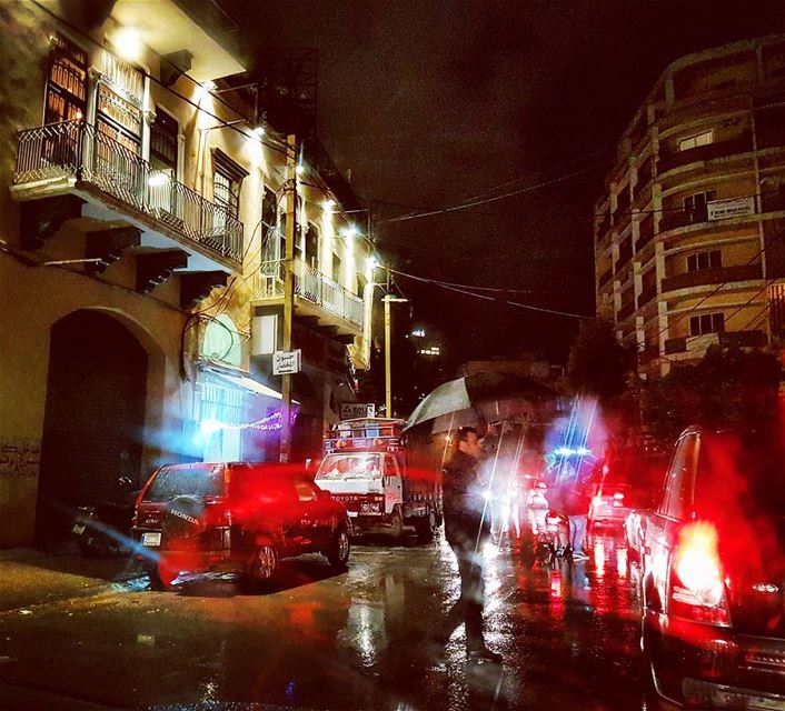 Tombe, tombe la Pluie  singingintherain  rainynight  lebanese  winter ... (Beirut, Lebanon)