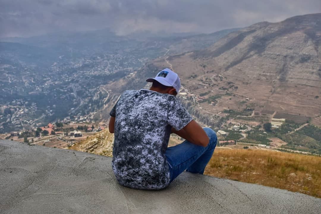 Too busy to look.. 😛.. mountains  valley   nature  naturelover ... (Faraya, Mont-Liban, Lebanon)