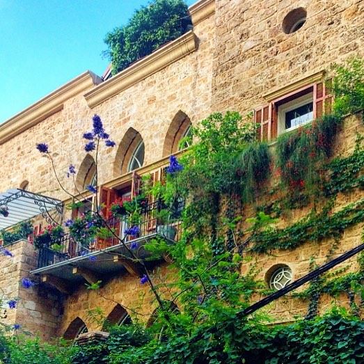 Traditional Lebanese House in Beirut💛💚💜 photography  photographie ... (Beirut, Lebanon)