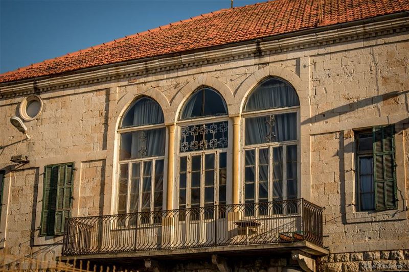  traditional  old  lebanese  house  balcony  doors  windows  brick  home ... (Joünié)