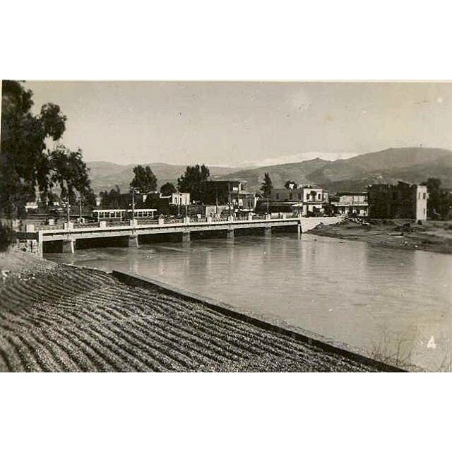 TramwayBeirut Crossing The Bridge - Bourj Hammoud 1942 .