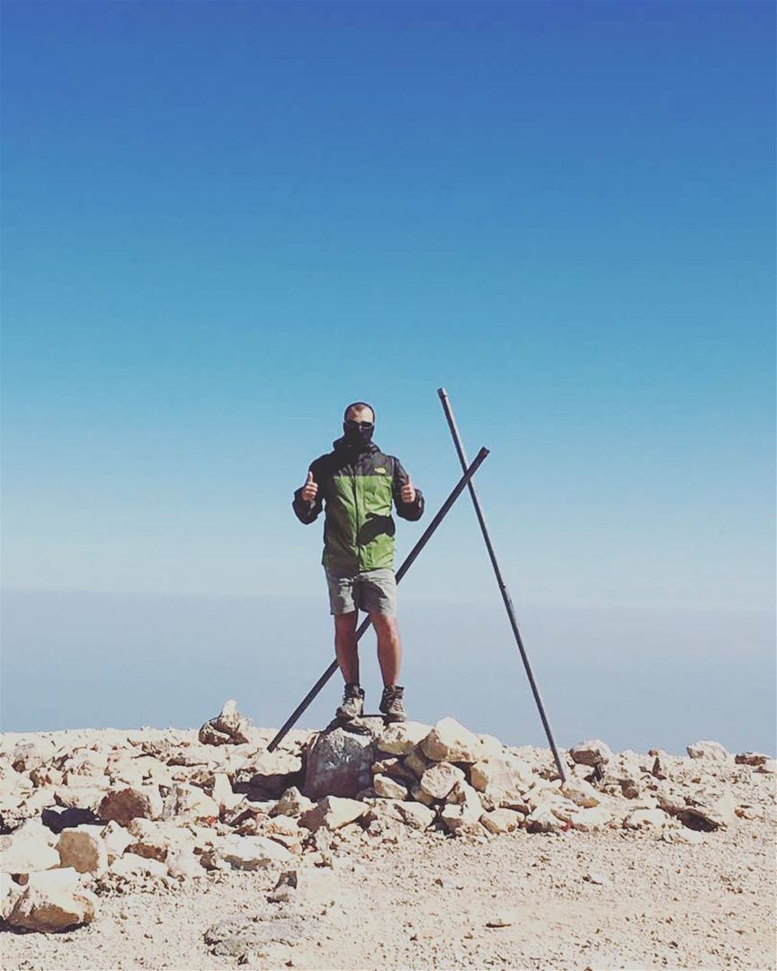 trekking to the top of kornet al sawda peak at 3088m above sea level ⛰the... (Qurnat as Sawda')