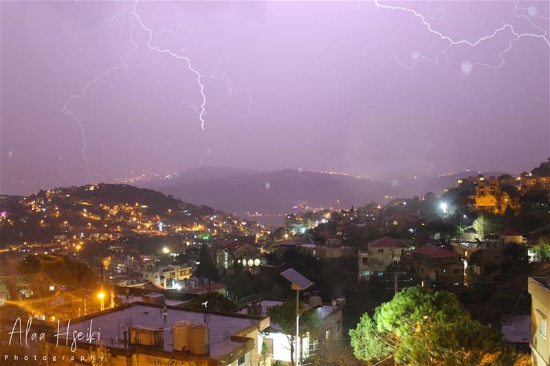 Trigger ⚡... Lebanon  lebanese  menwithexplore  neverstopexploring ... (Baïssoûr, Mont-Liban, Lebanon)