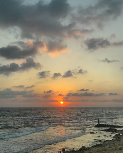 🌅  Tripoli  Lebanon  Sunsets   SunsetPorn  ElMina  Mina  Gold ... (Tripoli, Lebanon)