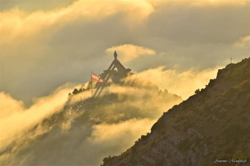 Truth is the torch that gleams through the fog without dispelling it.... (Ehdène, Liban-Nord, Lebanon)