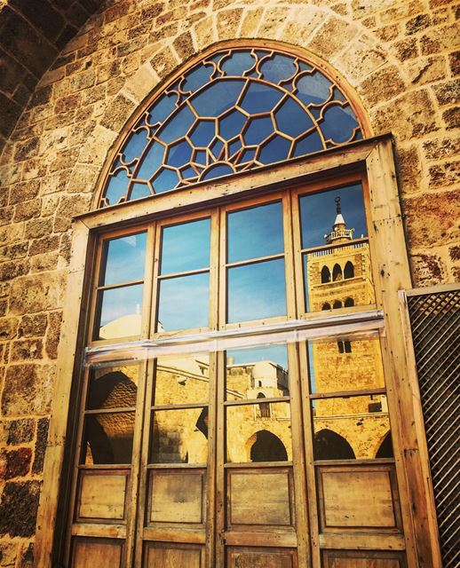 "Two elements, the door and the minaret, probably do belong to an earlier,... (Grande Mosquée Al Mansouri)