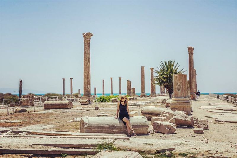 Tyre, Lebanon__________________________________________... (Tyre, Lebanon)