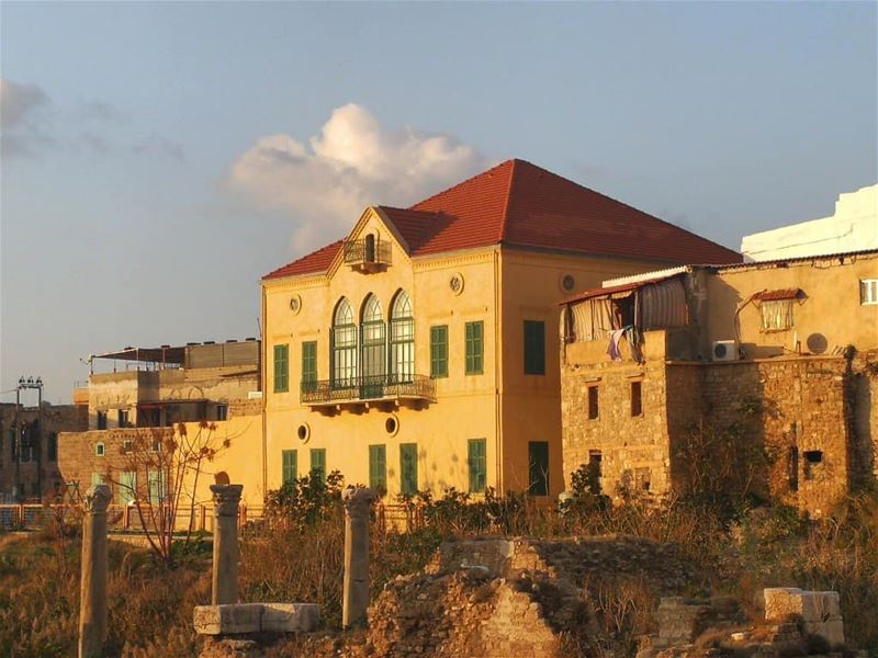  tyre libanon sunset lebanonhouses windows doors lebanonshots... (Tyre, Lebanon)