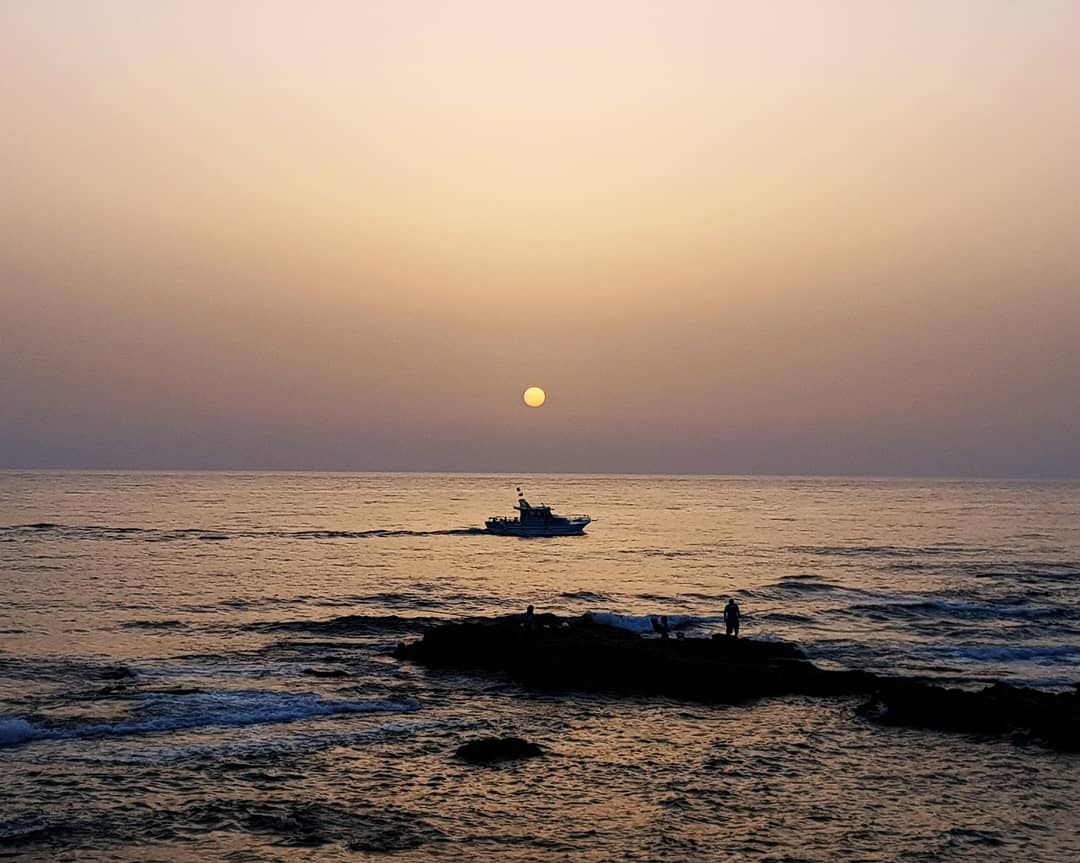  tyre  sour  lebanon  love  sun  sunset  like4like  likeforlike  nature ... (Tyre, Lebanon)