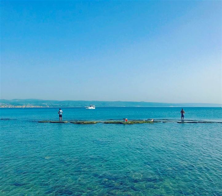  tyre  tyr  sour  tyrecity  sourcity  tyrepage   southlebanon  beach ... (Al Jamal Tyr)