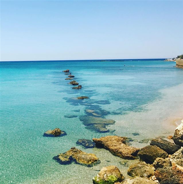  tyre  tyr  sour  tyrecity  sourcity  tyrepage   southlebanon  beach ... (Al Jamal Tyr)