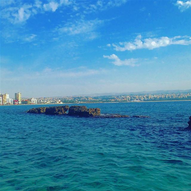  tyre  tyr  sour  tyrecity  sourcity  tyrepage   southlebanon  beach ... (Al Jamal Tyr)