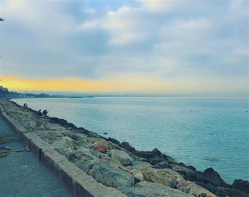  tyre  tyr  sour  tyrecity  sourcity  tyrepage   southlebanon  beach ... (Tyre-Sour At Beach)