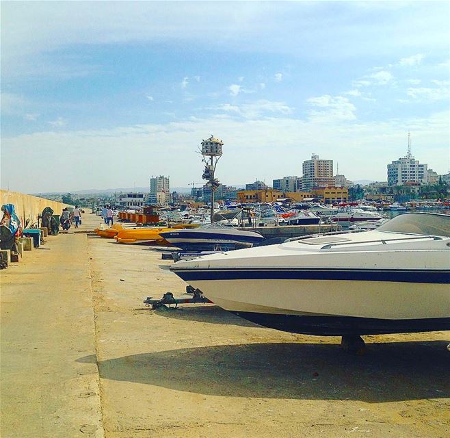  tyre  tyr  tyrecity  sourcity  tyrepage   southlebanon  beach ... (Tyre Fishermen Port.)