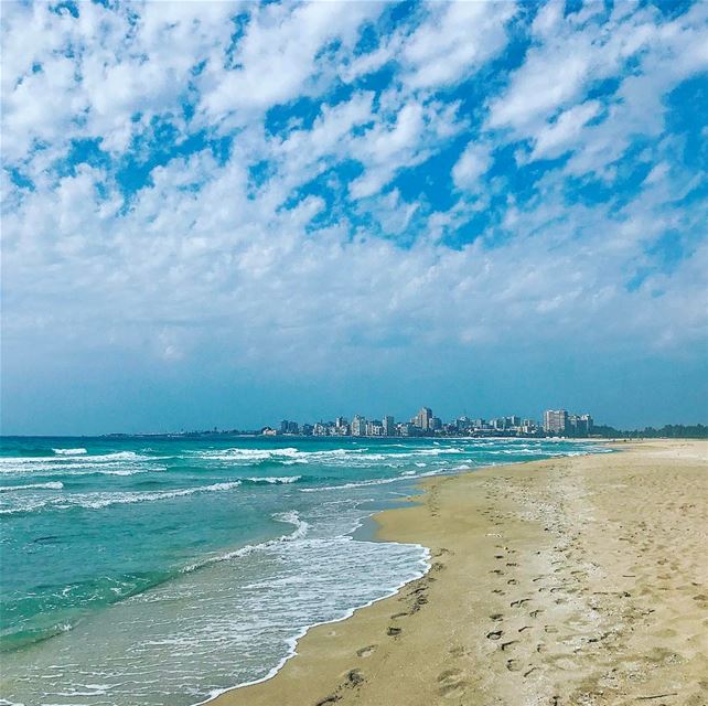  tyre  tyr  tyrecity  sourcity  tyrepage   southlebanon  beach ... (Sour Beach)