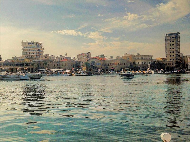  tyre  tyr  tyrecity  sourcity  tyrepage   southlebanon  beach ... (Tyre Fishermen Port.)