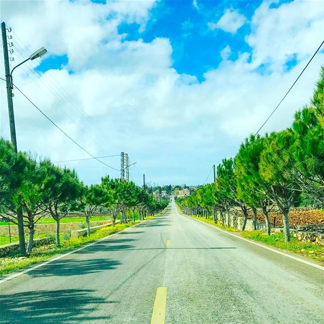  tyre  tyr  tyrecity  sourcity  tyrepage   southlebanon  livelovetyre  ... (Aalma ech Chaab)